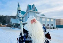 Урал Мороз из Парка Сказов удивляет ростом популярности и борьбой за место рядом с Дедом Морозом и Снегурочкой ural moroz iz parka skazov udivlyaet rostom populyarnosti i borboj za mesto ryadom s dedom morozom i snegurochkoj-pux-su-0