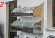 В Екатеринбурге судебные приставы закрыли столовую с нарушениями санитарных норм v ekaterinburge sudebnye pristavy zakryli stolovuyu s narusheniyami sanitarnyh norm-pux-su-0