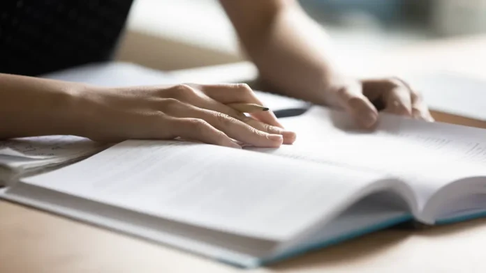 vladimir bespalov podderzhal test o vtoroj mirovoj vojne v zakonodatelnom sobranii-pux-su-0