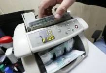 Александр Хаминский объяснил, как вернуть деньги за подарочный сертификат aleksandr haminskij obyasnil kak vernut dengi za podarochnyj sertifikat-pux-su-0