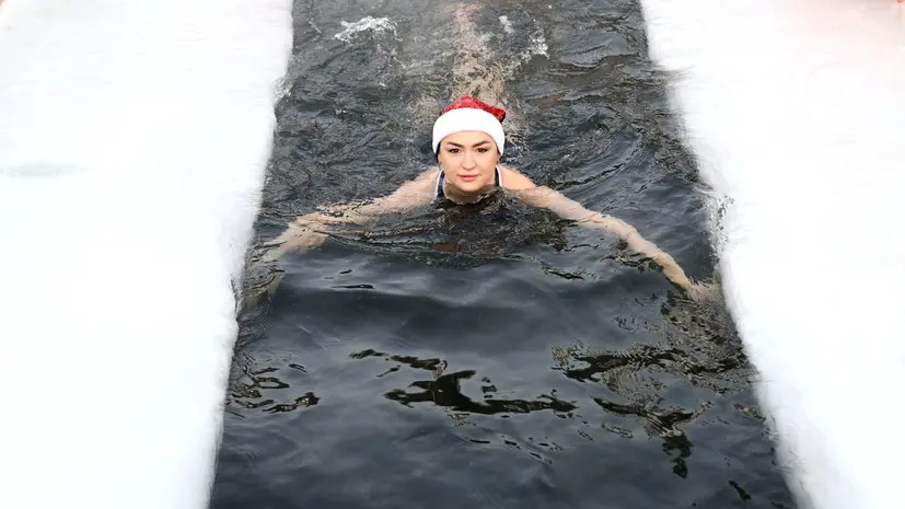Онищенко: купаться в проруби нельзя при сердечно-сосудистых заболеваниях