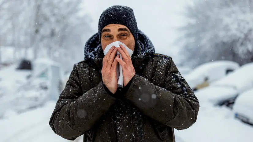 Врач Калюжин посоветовал избегать перепадов температуры при аллергии на холод