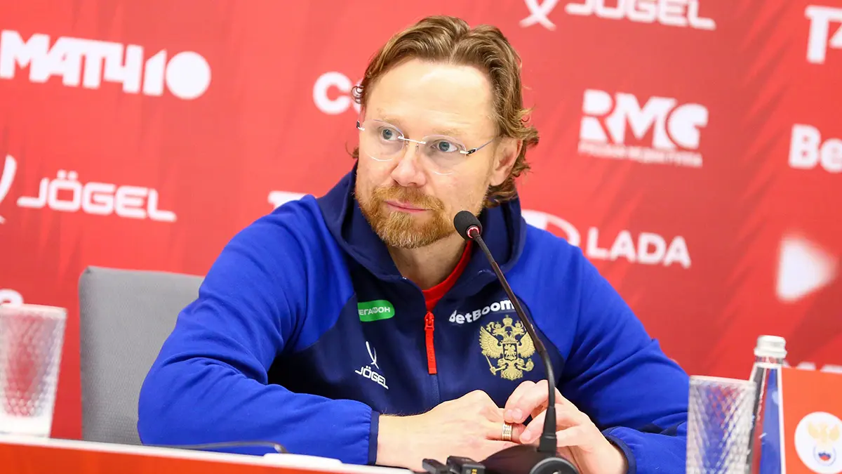 Карпин выразил готовность поработать в Испании после контракта со сборной России