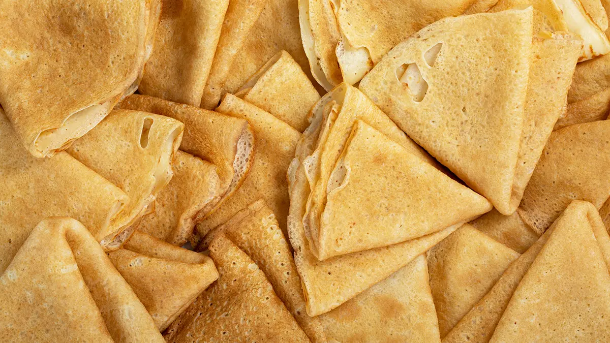 Жительница Австралии с блином напала на министра и попала под суд