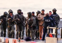 Николас Мадуро и Силия Флорес впервые предстают перед судом Нью-Йорка nikolas maduro i siliya flores vpervye predstayut pered sudom nyujorka-pux-su-0