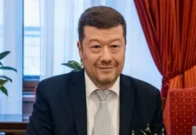 Петр Павел и Окамура обсуждают конфликт вокруг Украины в парламенте Чехии. petr pavel i okamura obsuzhdayut konflikt vokrug ukrainy v parlamente chehii-pux-su-0