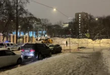 Полиция обеспечила доступ техники ЖКХ к площадке на Миусской площади policziya obespechila dostup tehniki zhkh k ploshhadke na miusskoj ploshhadi-pux-su-0