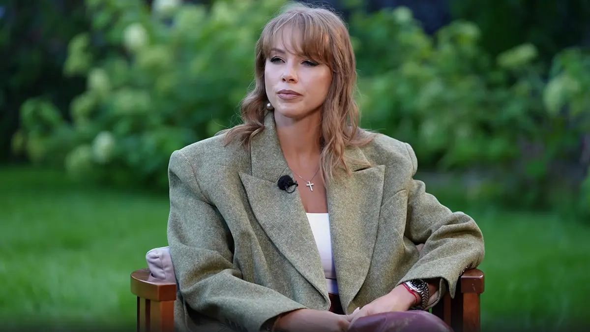 «Не печальтесь»: Полина Диброва оправдалась после критики из-за грустных сыновей