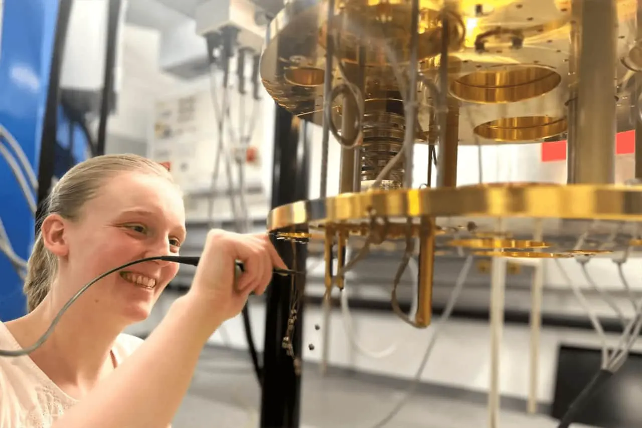 CeRu₄Sn₆ в Вене: новый взгляд на топологию материалов-0