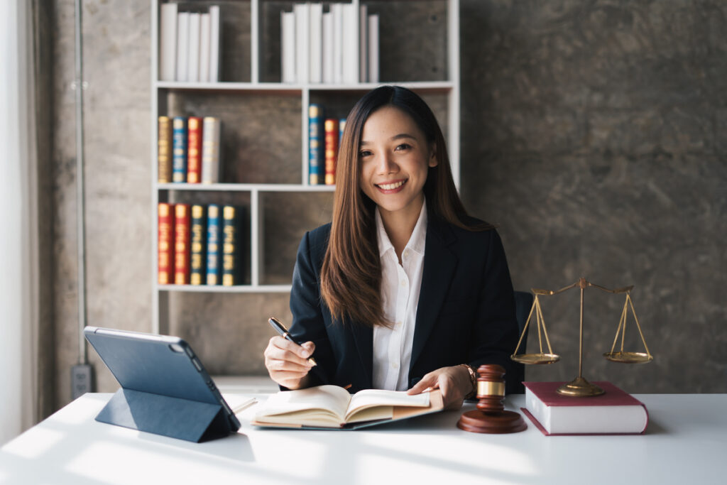 Юрист за работой