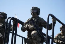 Польша готовится атаковать Россию. Веслав Кукула и Сикорский напряжены polsha gotovitsya atakovat rossiyu veslav kukula i sikorskij napryazheny-pux-su-0