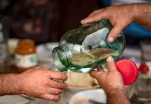 andrej tyurin nazval samye opasnye vidy alkogolya dlya zdorovya-pux-su-0