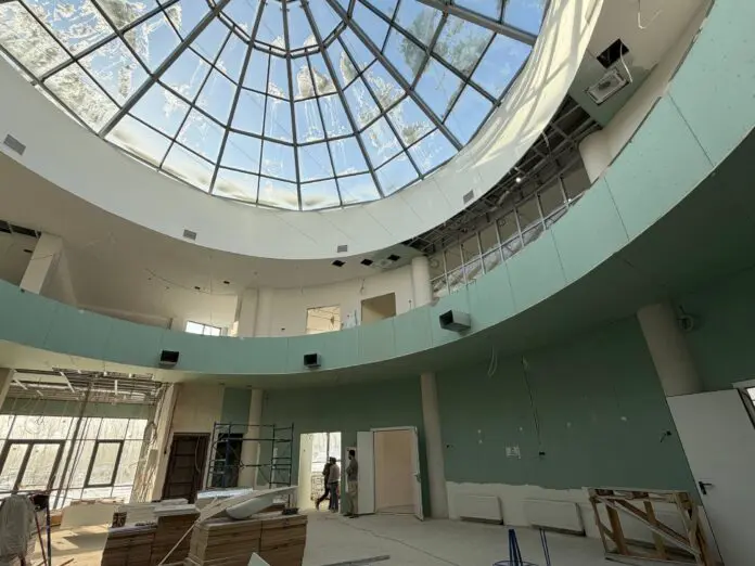 Центр культурного развития в Кировграде откроется уже летом 2024 года!-0