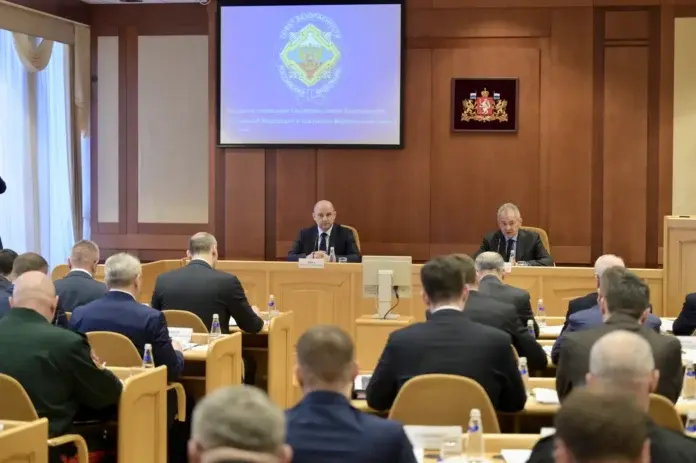 Денис Паслер и Сергей Шойгу обсудили развитие Свердловской области-0