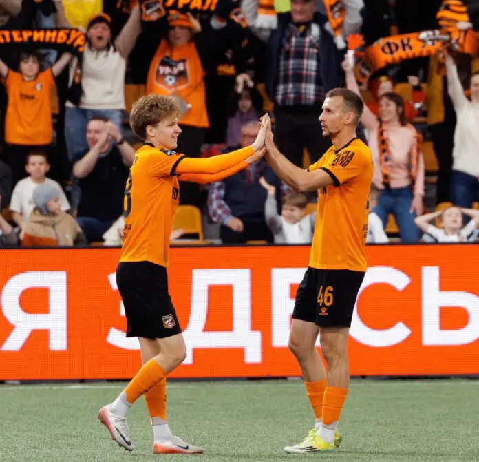 ФК Урал побеждает Арсенал, Березуцкий празднует успех в Первой лиге-0