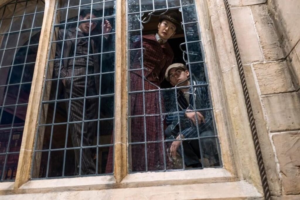 Кадр из сериала "Молодой Шерлок"