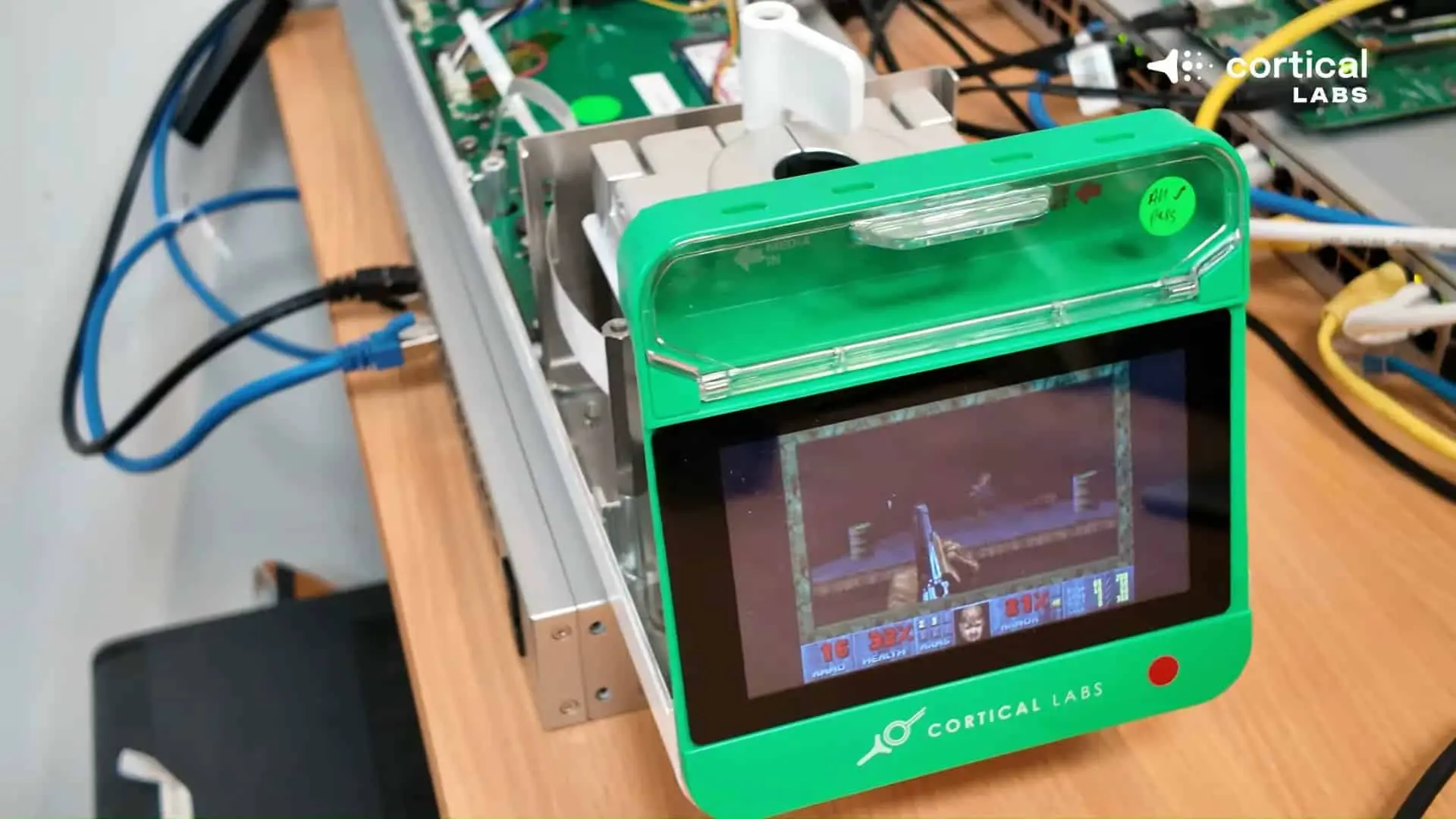 Нейроны Cortical Labs осваивают Doom и Pong под управлением Шона Коула-0