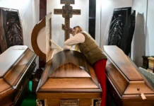 Олег Шелягов из Ritual.ru раскрыл реальную стоимость похорон в РФ oleg shelyagov iz raskryl realnuyu stoimost pohoron v rf-pux-su-0