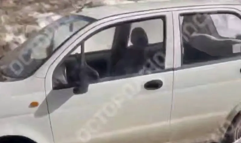 Полиция проверила машину на востоке Москвы из-за подозрительного звука