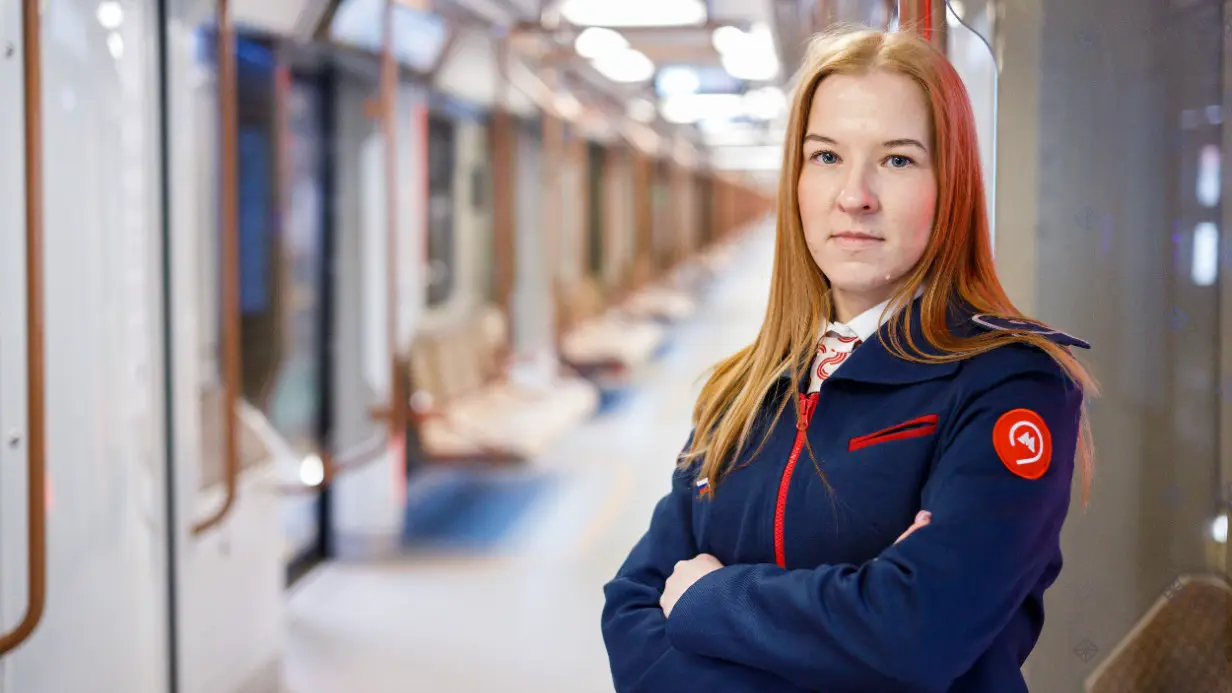 Первая женщина-машинист приступила к работе на БКЛ