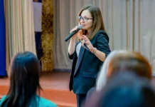 diana mohonko i moskovskij lektorij pomogut semyam s oge i ege-pux-su-0