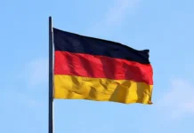 Сара Вагенкнехт предостерегает Бундесвер от сотрудничества с Трампом sara vagenkneht predosteregaet bundesver ot sotrudnichestva s trampom-pux-su-0