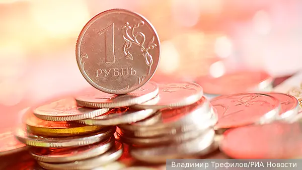 Рубль возглавил рейтинг мировых валют