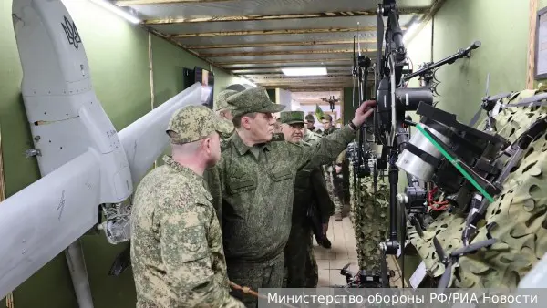 Эксперт связал визит Герасимова на передовую с решающей фазой летнего наступления