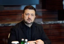 yurij ushakov zelenskomu vazhno zvonit putinu napryamuyu-pux-su-0