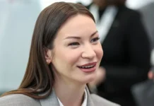 Ида Галич назвала Москву лучшим городом для жизни и отдыха на ПМЭФ ida galich nazvala moskvu luchshim gorodom dlya zhizni i otdyha na pmef-pux-su-0