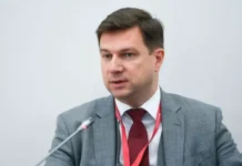 linchenko i krapivin podpisalis na pmef novyj most v sanktpeterburge-pux-su-0