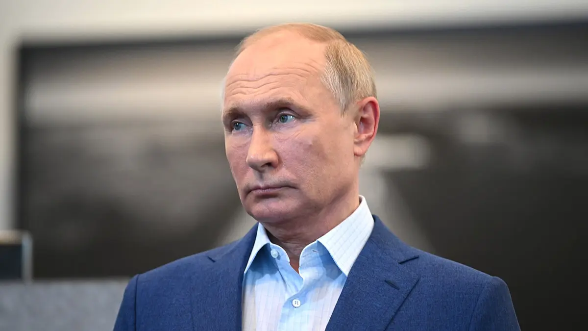 Путин поручил продолжать внедрение системы упрощенного налогообложения