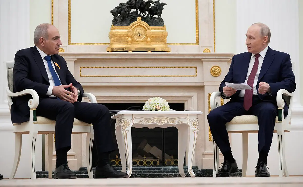 Никол Пашинян и Владимир Путин (Павел Бедняков / АР / ТАСС)