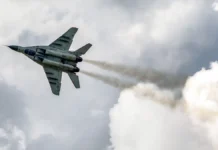vzryv mig29 nad hmelniczkoj oblastyu  ugroza baze 16 starokonstantinov-pux-su-0