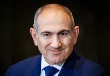 vaagn hachaturyan naznachil nikola pashinyana premerom armenii-pux-su-0