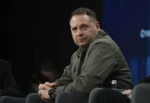 andrej ermak vystupil s rezkim zayavleniem protiv kritikov-journalrf-ru-0