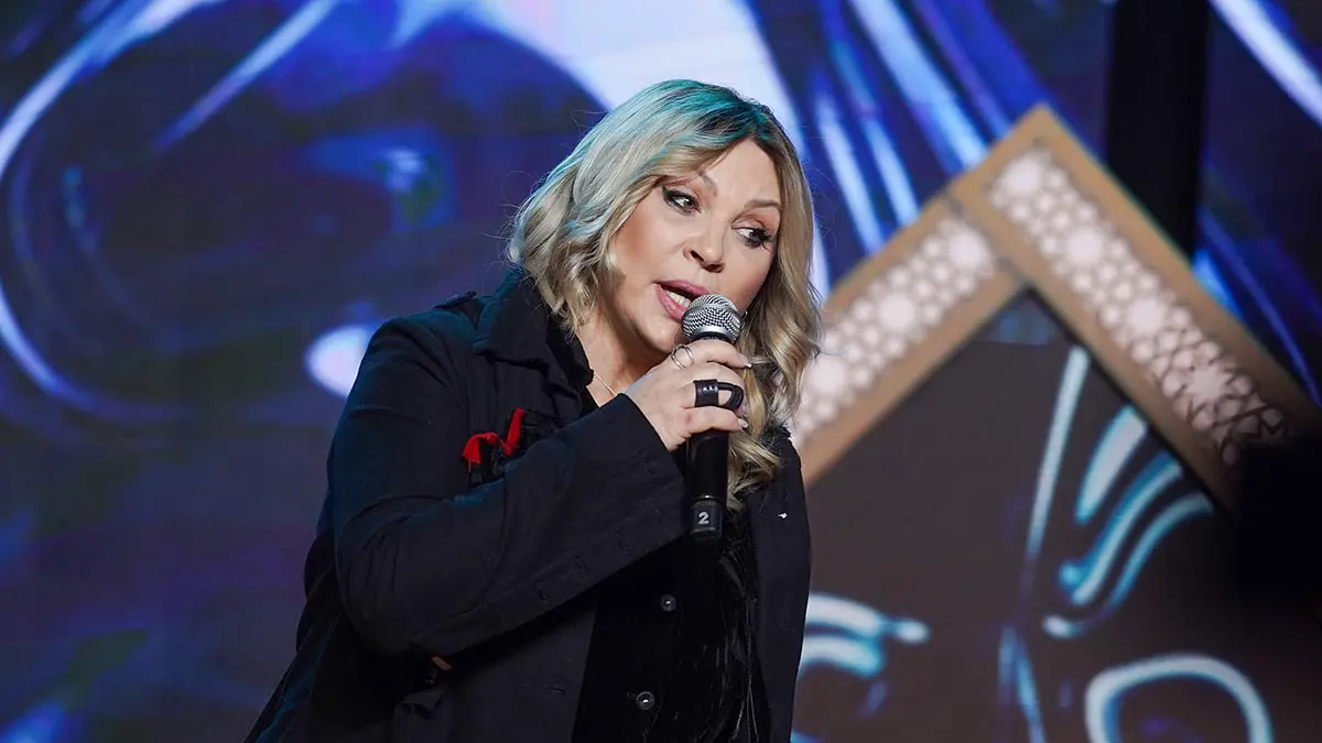 «Не спала всю ночь»: Ая из «Города-312» впервые вышла на сцену после инсульта