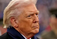 Дональд Трамп объяснил трагедию с Робом Райнером donald tramp obyasnil tragediyu s robom rajnerom-journalrf-ru-0