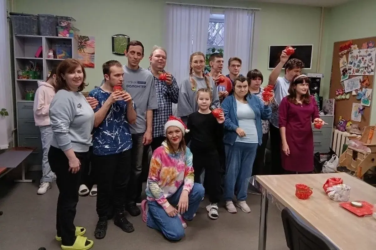 Группа НЛМК в Екатеринбурге запустила новогоднюю акцию-0