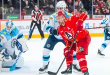 Команда «Автомобилист» одержала победу над «Сибирью» в КХЛ со счетом 7:1 komanda avtomobilist oderzhala pobedu nad sibiryu v khl so schetom 71-journalrf-ru-0