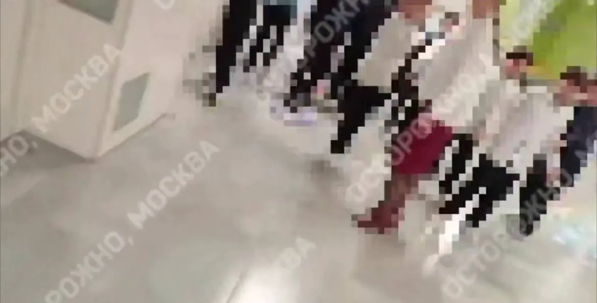 Baza: Учительница спасла школьников от нападения подростка в Одинцове