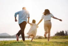 Ольга Епифанова разъясняет, кому положена помощь молодой семье olga epifanova razyasnyaet komu polozhena pomoshh molodoj seme-journalrf-ru-0