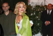 Рита Ора блистала на вечеринке Armani в стильном наряде rita ora blistala na vecherinke v stilnom naryade-journalrf-ru-0