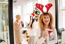 Россияне активно планируют новогодние корпоративы rossiyane aktivno planiruyut novogodnie korporativy-journalrf-ru-0