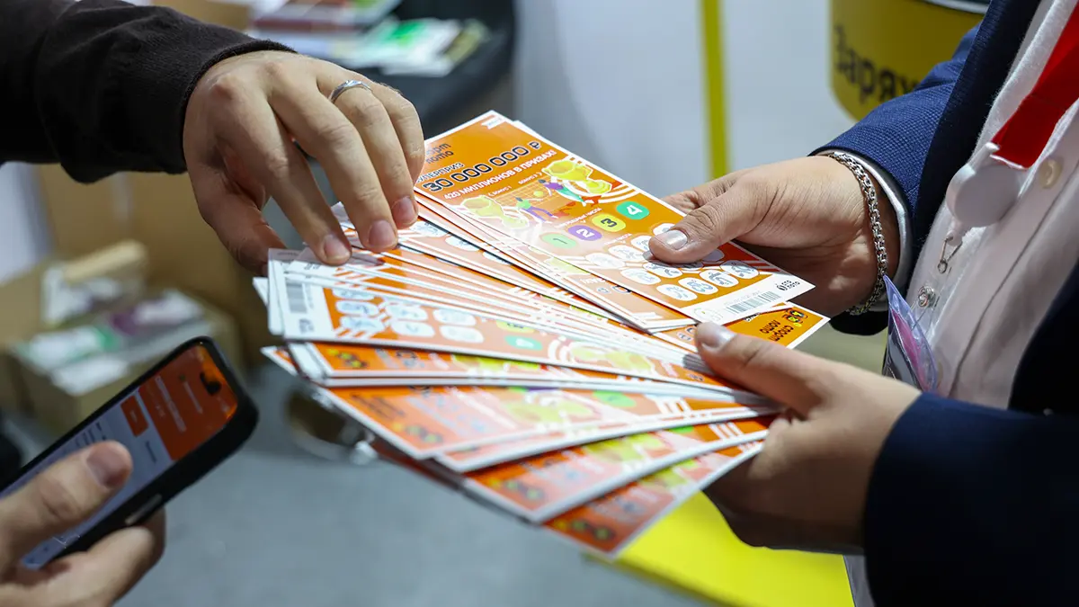 Пенсионерка в Омске украла 1400 лотерейных билетов и выиграла 2000 рублей