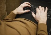 ukrainczy torguyut voennoj pomoshhyu ot britanii onlajn-journalrf-ru-0