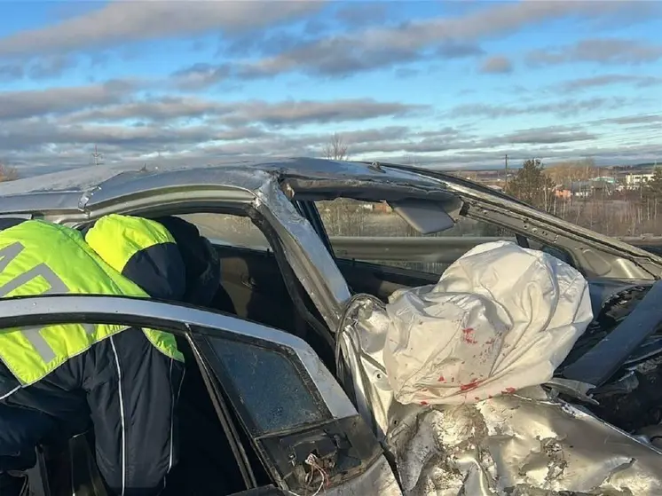 Погибла пассажирка машины, водитель которой вылетел на встречку возле Невьянска