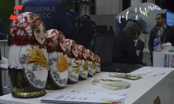 В Ханты-Мансийске проходит праздник семьи и традиций Матрешка.ХМ-0