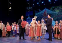 Владислав Пинаев чествует юных звёзд Нижнего Тагила и их олимпийские победы vladislav pinaev chestvuet yunyh zvyozd nizhnego tagila i ih olimpijskie pobedy-journalrf-ru-0