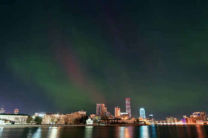 Жанна Максимова и Галина Шепоренко обсуждают влияние магнитных бурь на здоровье-0